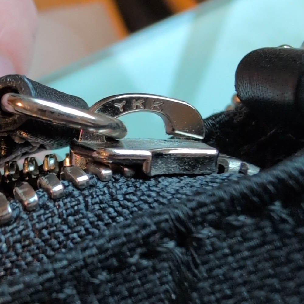 Coach Vintage Black Canvas and Leather Demi - Picture 16 of 16